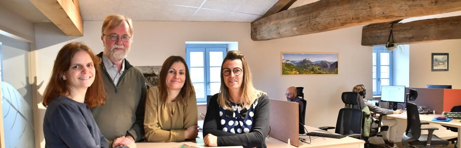 À Saint-Antoine-l’Abbaye, la Dynamo est portée par Michel Férot, avec Élise Veyrand, Ludivine Jangotchian et Cyrielle Trouillet à ses côtés.