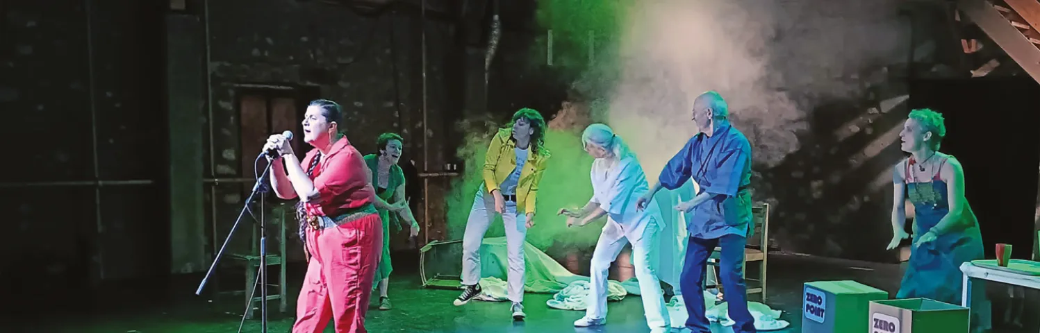 Le spectacle « Agitez avant l’emploi » de Claire Barrabes a été présenté l’an passé au Pot au Noir