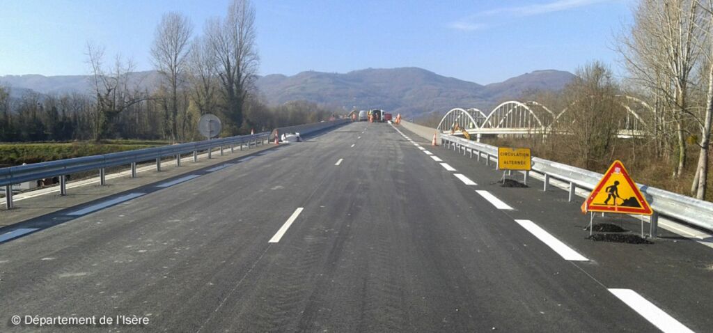 Pont de Saint Quentin sur Isère-Circulation sur le nouveau pont
